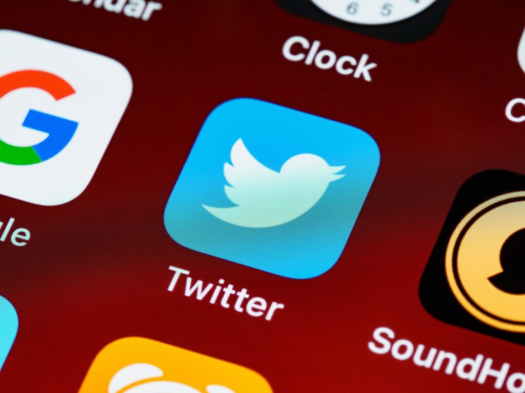 كيفية إيقاف تشغيل أو تشغيل التسميات التوضيحية على مقاطع فيديو Twitter –  ديجيتال عربي